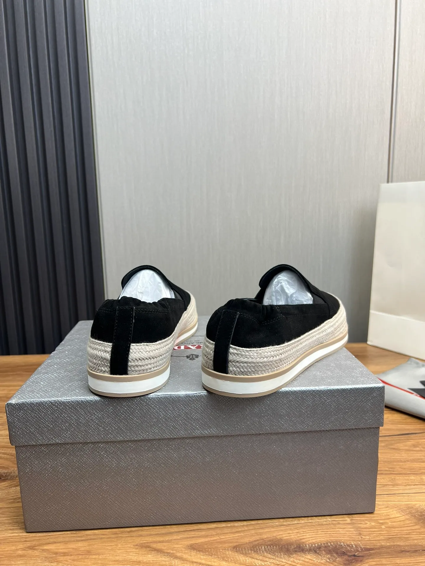Men's shoes 💰540💰 [PRADA] Men's shoes are popular in the counter, official website is synchronized, 1 high-quality shipment ✔️Original frosted cowhide + cowhide lining, 1🆚1 replica, original sole, 38-45 (45 customized, non-refundable)
